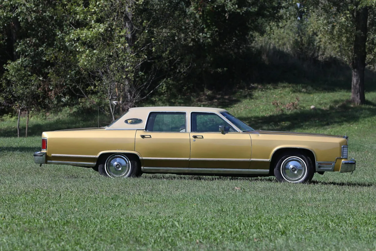 Lincoln Continental