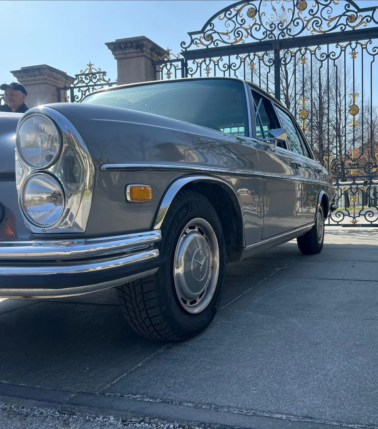 Mercedes-Benz 280 SE